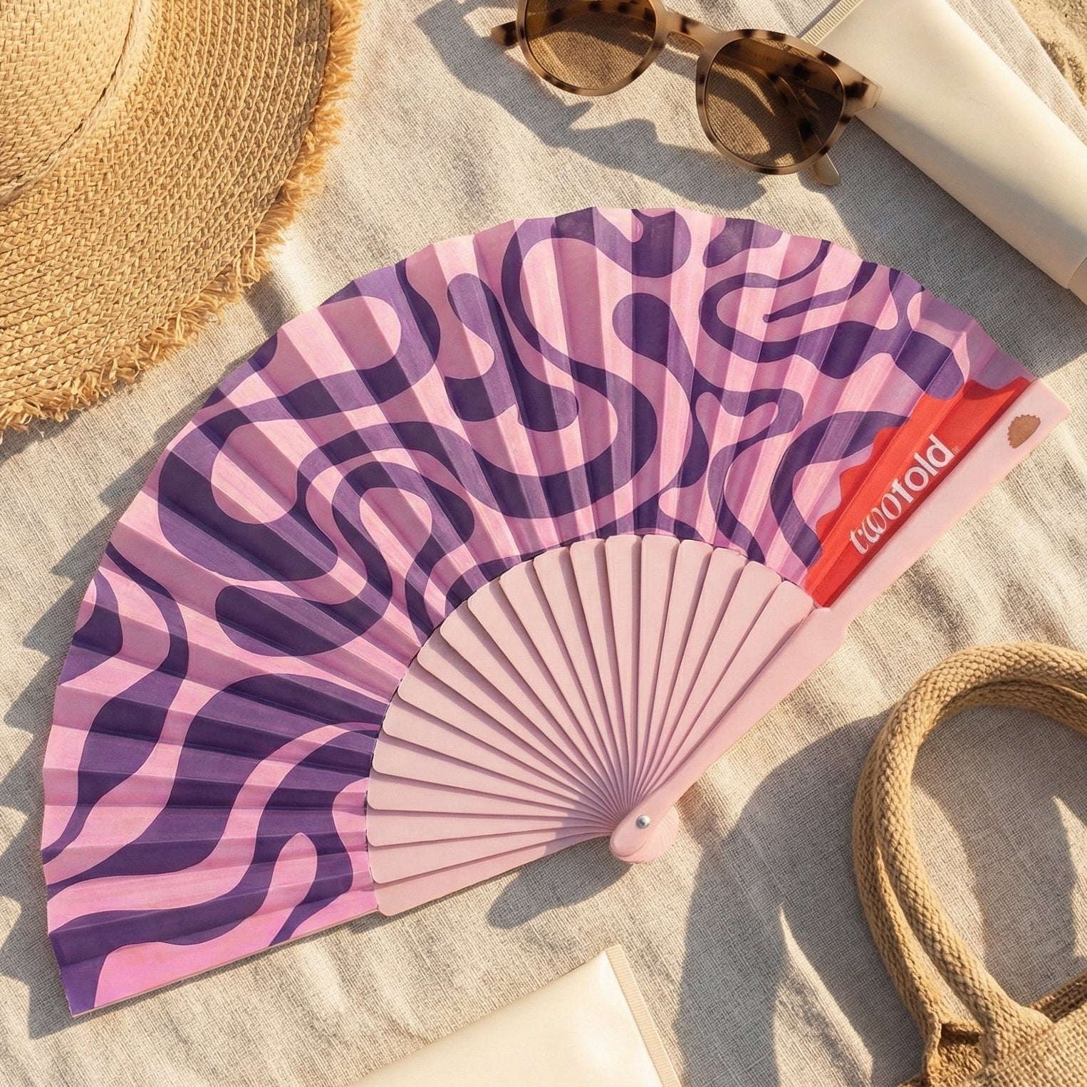 "Daydreamer" Fan - Twofold